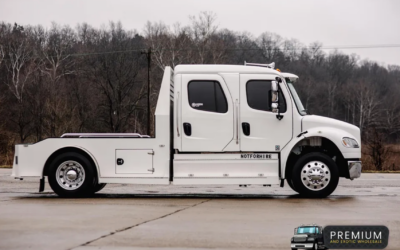 2018 FREIGHTLINER M2-106 CUMMINS LAREDO HAULER