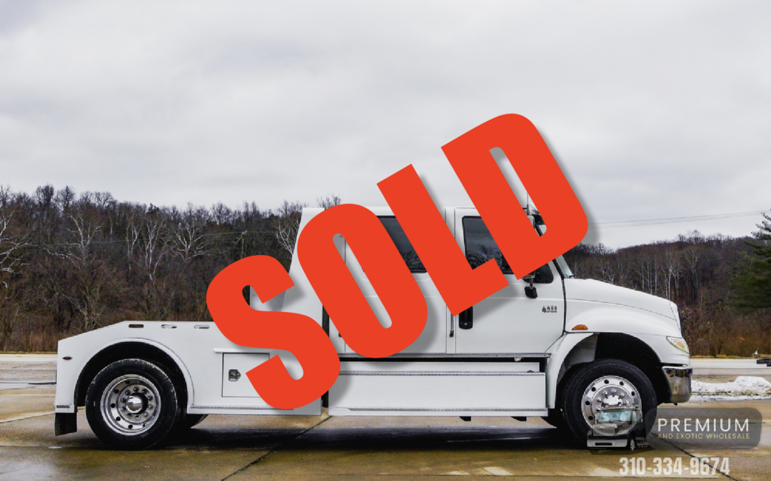 2008 INTERNATIONAL 4400 CUSTOM 2L HAULER DT570