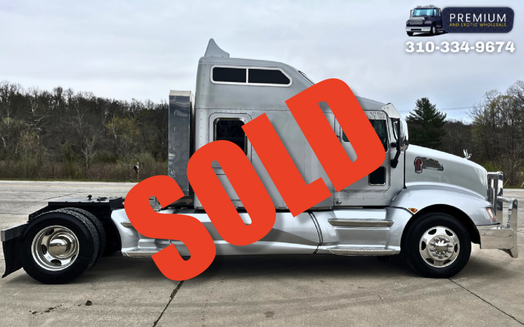 2014 KENWORTH T660 CUSTOM RV HAULER 15L
