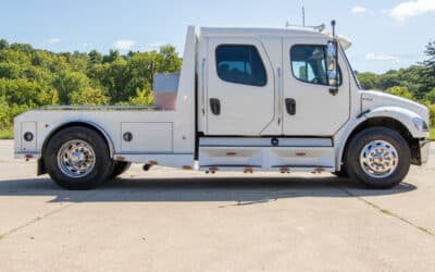 2005 FREIGHTLINER SPORTCHASSIS CAT 300HP