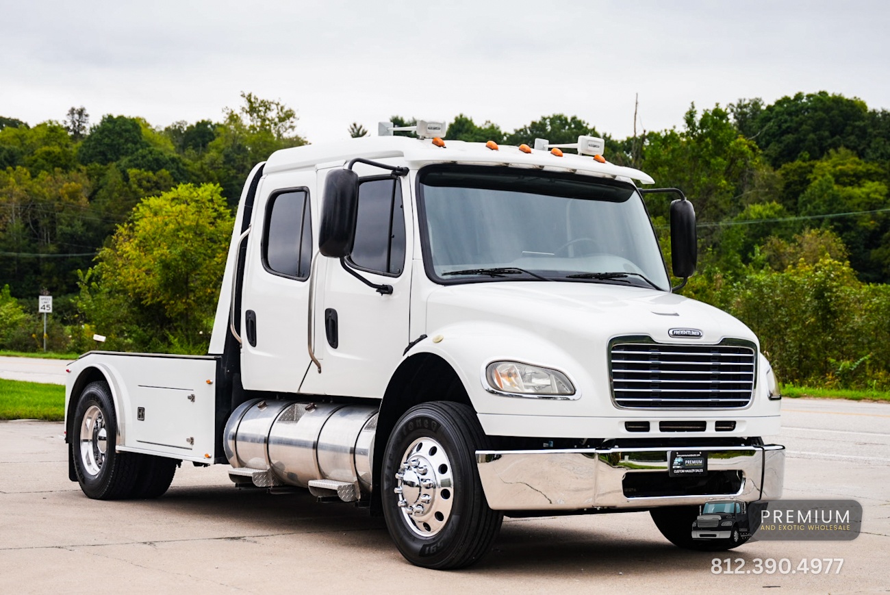 2007 Freightliner M2-106 Custom Hauler Mercedes MBE900 330HP VIN 1FVACWDJ27HY38614 Stock US26088614