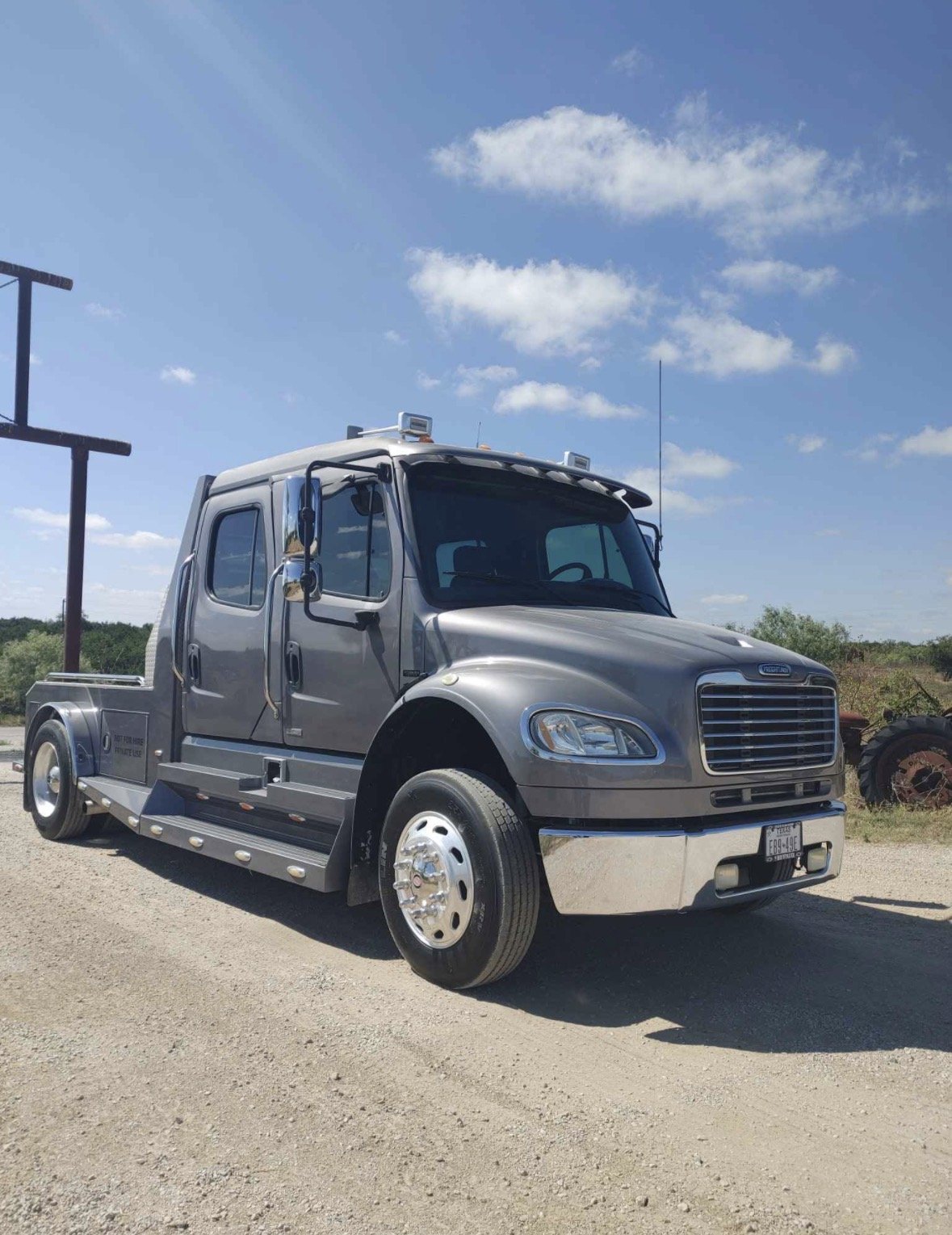 2006 Freightliner M2-106 SportChassis Hauler Mercedes Gray Stock US26109972 photo 1